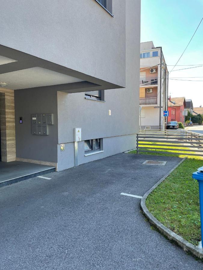 Lucky Place Apartment - Zumberacka With Free Private Parking Zagreb Buitenkant foto